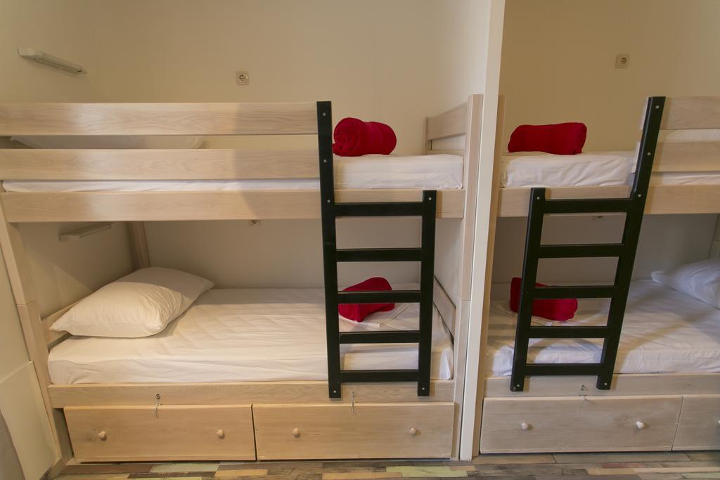 City Hostel Trogir Rum bild