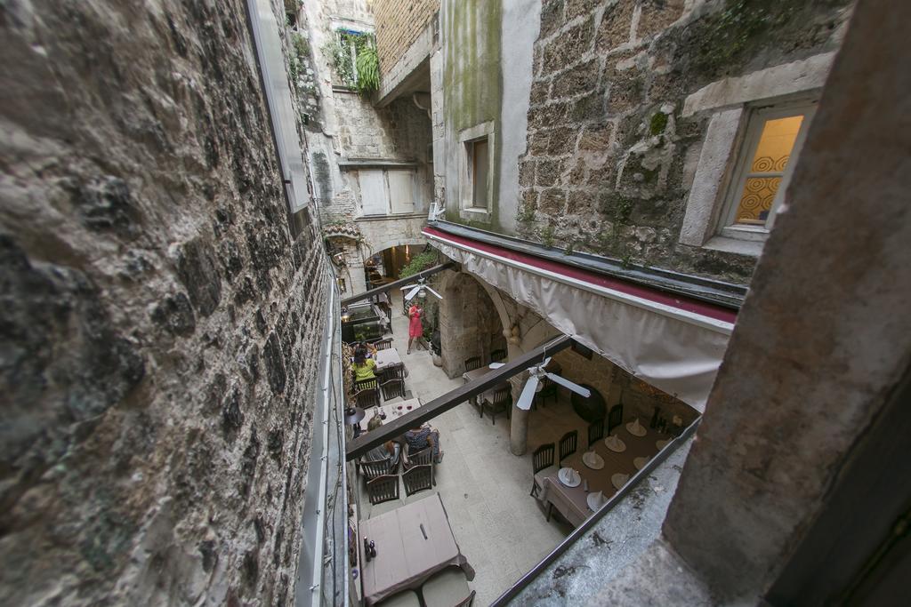 City Hostel Trogir Exteriör bild